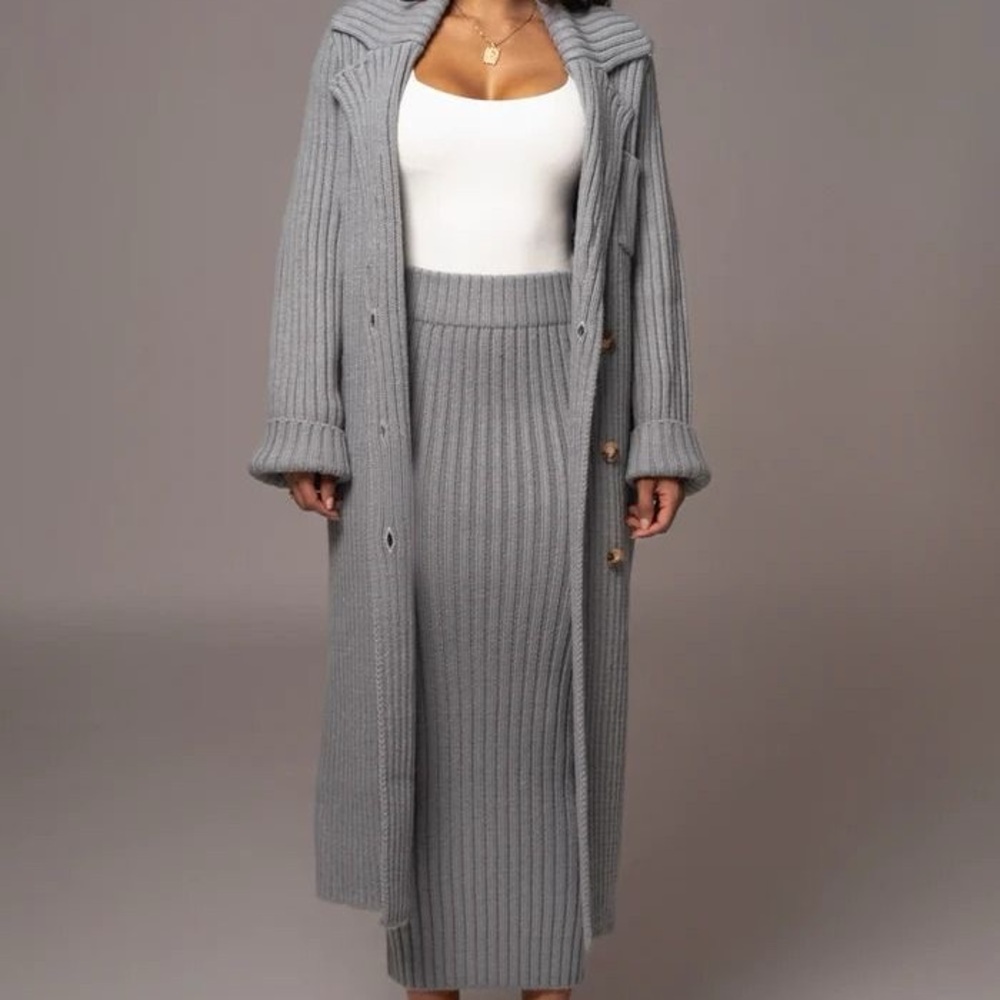 Gray Ribbed Knit Skirt